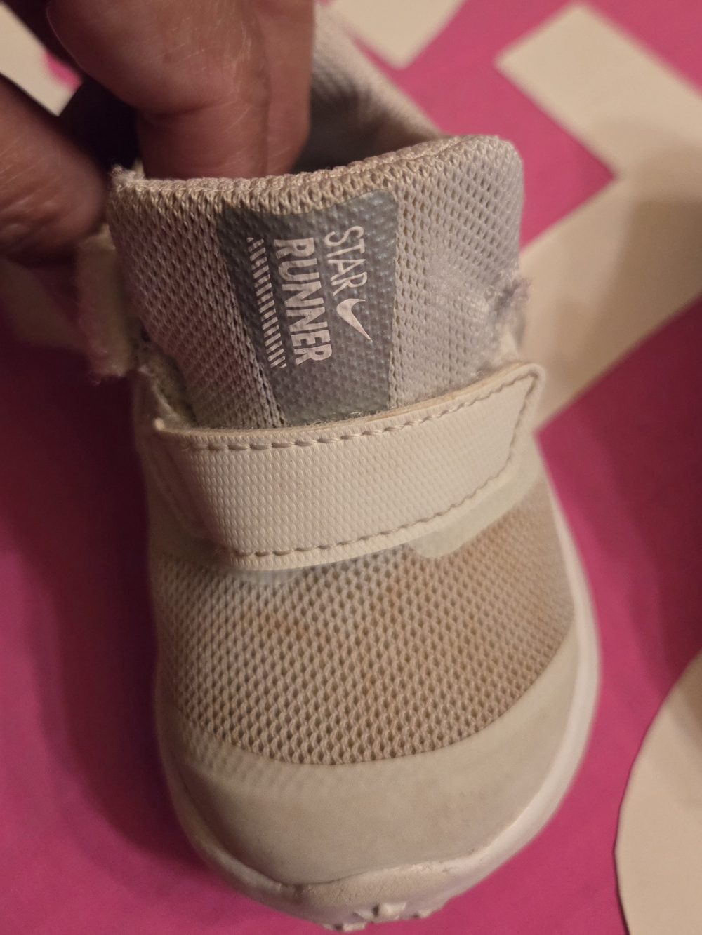 Nike Kids Star Runner Beige Mesh Hook-and-Loop Sneakers